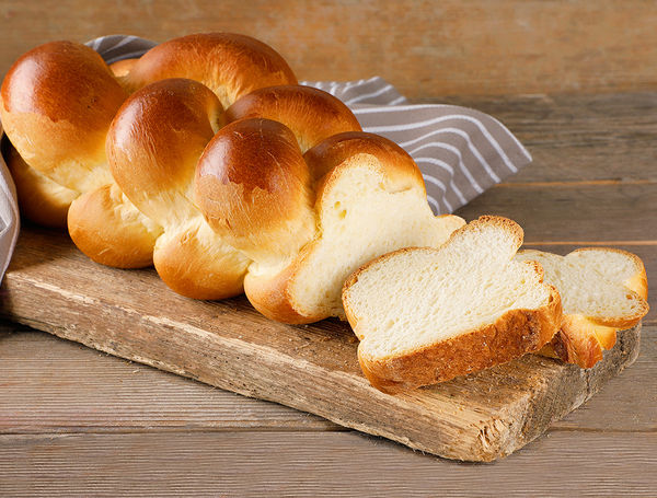 Boulangerie_Baumann-Butterzopf_680g-farmy-ch-01.jpg?1518104179