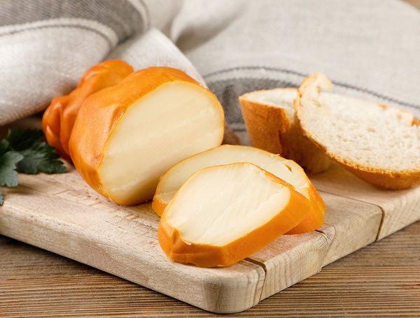 Geräucherter Mozzarella Geräucherter Mozzarella