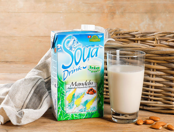 Bio Swiss Soja Drink Mandeln, 1l von Soyana liefern lassen