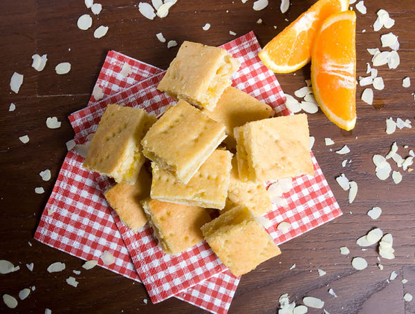 Orangen-Läckerli nach Grossmutters Art Orangen-Läckerli nach Grossmutters Art