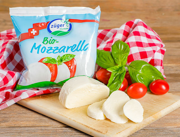 Wie Lange Ist Mozzarella Haltbar Ungeöffnet Mozzarella Kugel, 100g von Züger Frischkäse liefern lassen