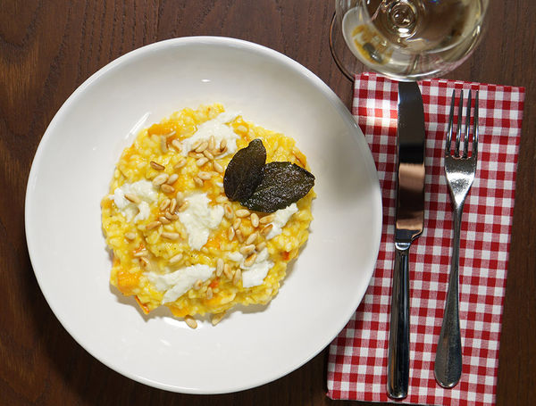 Kürbisrisotto mit Büffelmozzarella Kürbisrisotto mit Büffelmozzarella